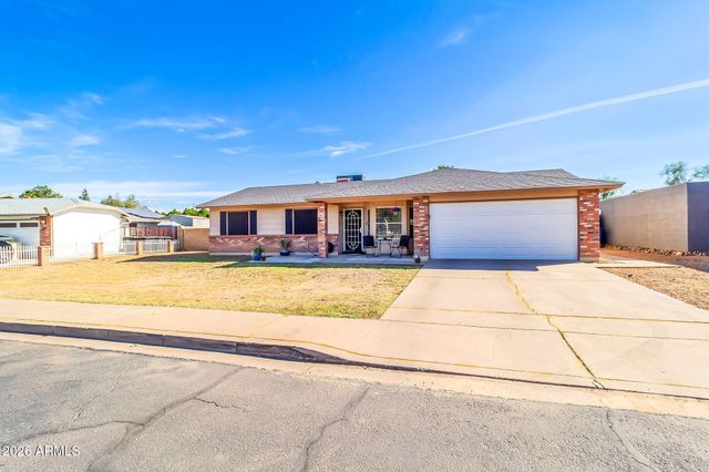 203 E Desert Lane, Gilbert, AZ 85234