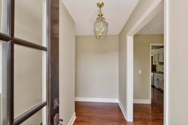 505 Lakeside Dr, Springfield, TN 37172