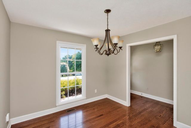 505 Lakeside Dr, Springfield, TN 37172
