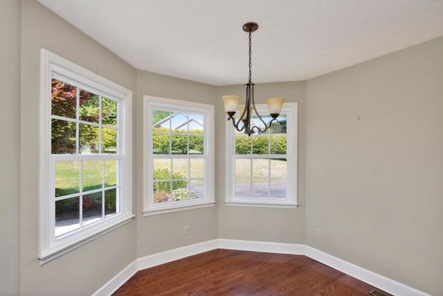 505 Lakeside Dr, Springfield, TN 37172