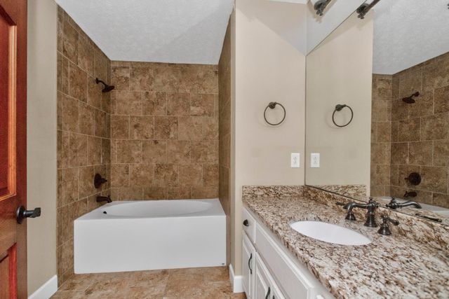 505 Lakeside Dr, Springfield, TN 37172
