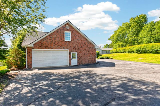 505 Lakeside Dr, Springfield, TN 37172