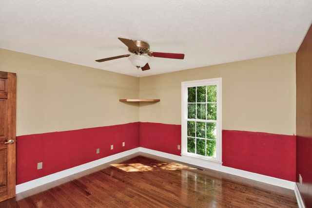 505 Lakeside Dr, Springfield, TN 37172