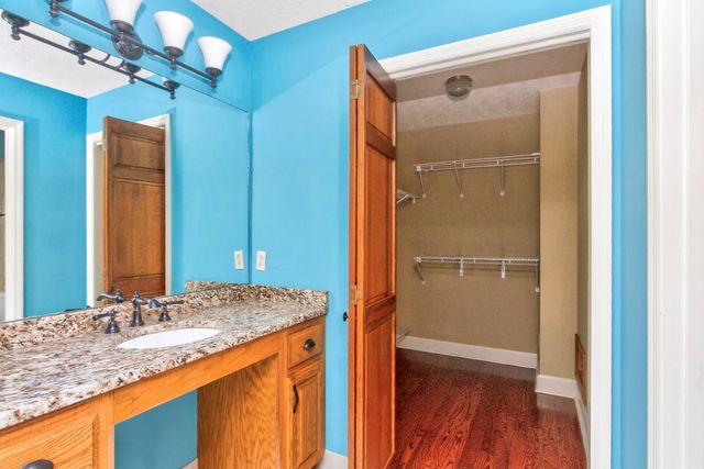 505 Lakeside Dr, Springfield, TN 37172