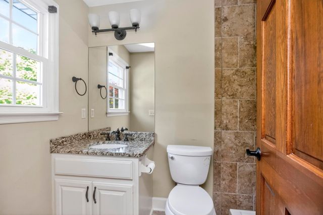 505 Lakeside Dr, Springfield, TN 37172