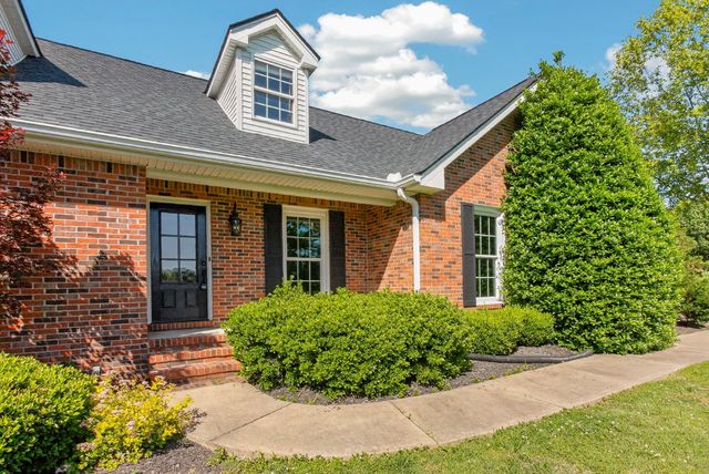 505 Lakeside Dr, Springfield, TN 37172