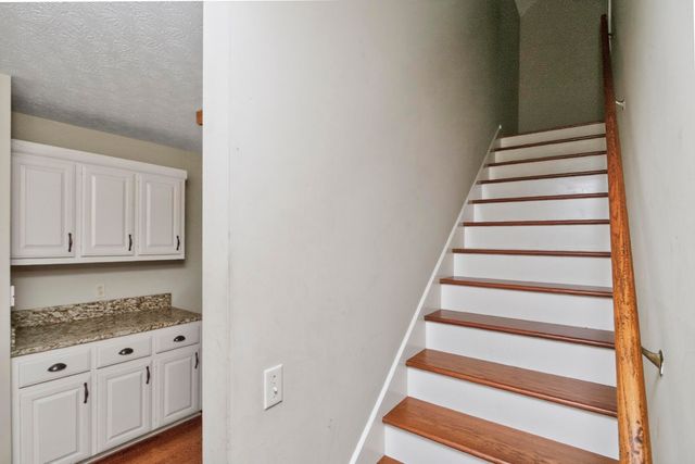 505 Lakeside Dr, Springfield, TN 37172