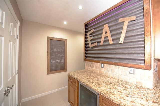 4714 Widerop Lane, Friendswood, TX 77546