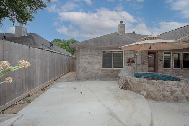 4714 Widerop Lane, Friendswood, TX 77546