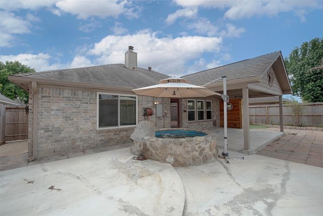 4714 Widerop Lane, Friendswood, TX 77546