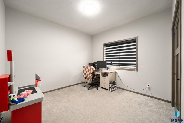 5312 S Chinook Ave Avenue, Sioux Falls, SD 57108