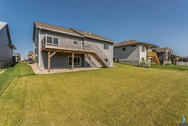 5312 S Chinook Ave Avenue, Sioux Falls, SD 57108