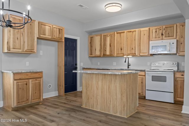 723 & 725 N Market Street, Washington, NC 27889