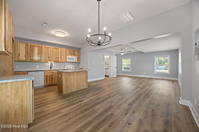 723 & 725 N Market Street, Washington, NC 27889