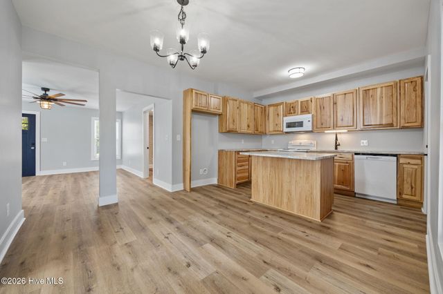 723 & 725 N Market Street, Washington, NC 27889