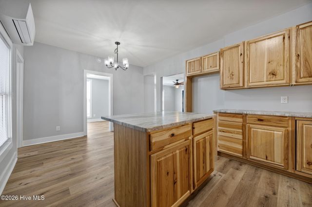 723 & 725 N Market Street, Washington, NC 27889