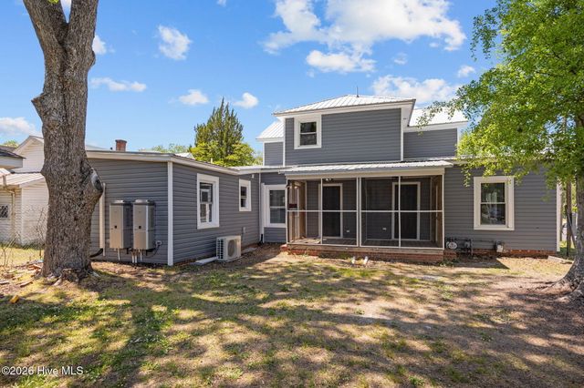 723 & 725 N Market Street, Washington, NC 27889