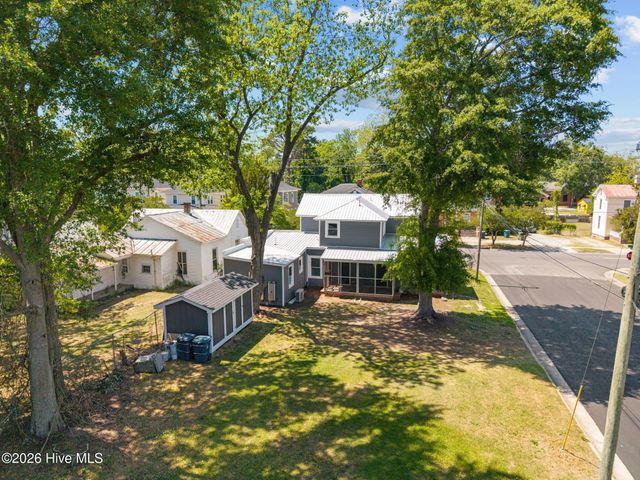 723 & 725 N Market Street, Washington, NC 27889