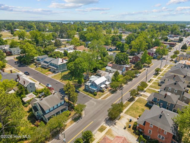 723 & 725 N Market Street, Washington, NC 27889