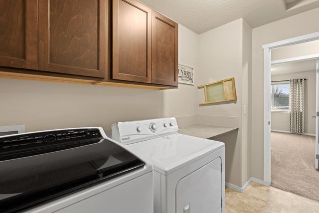 1115 S McMillan Rd, Spokane Valley, WA 99016