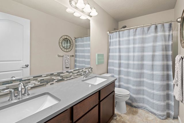 1115 S McMillan Rd, Spokane Valley, WA 99016