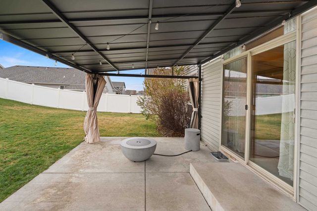 1115 S McMillan Rd, Spokane Valley, WA 99016