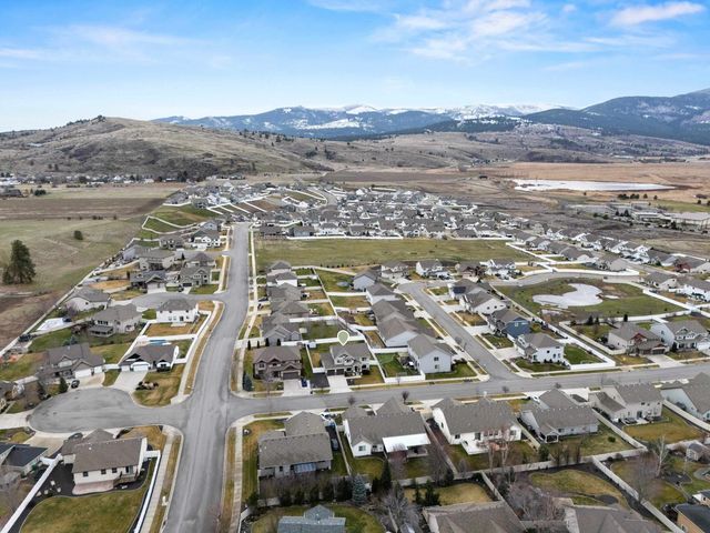 1115 S McMillan Rd, Spokane Valley, WA 99016