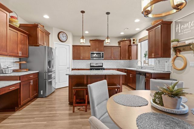 1115 S McMillan Rd, Spokane Valley, WA 99016