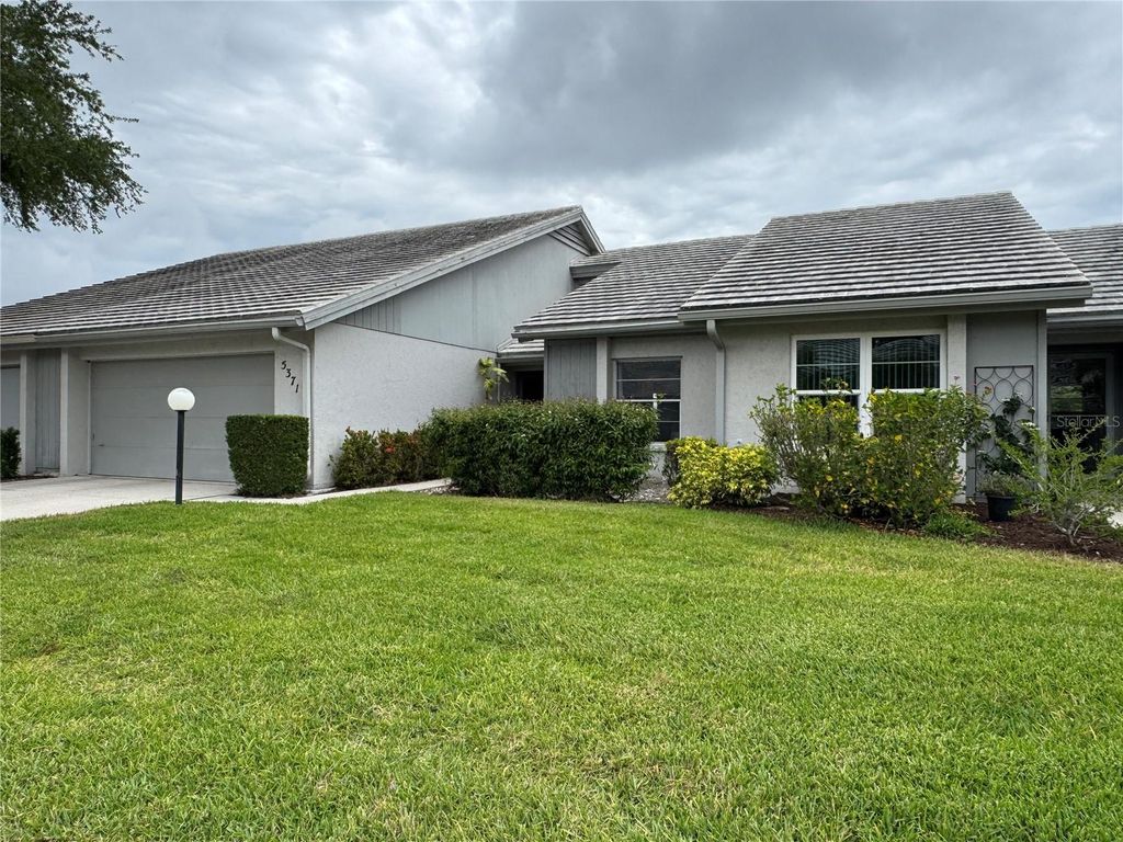 5371 CRESTLAKE BOULEVARD 68, Sarasota, FL 34233