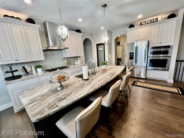 22003 Chaucer Court, Macomb Township, MI 48044