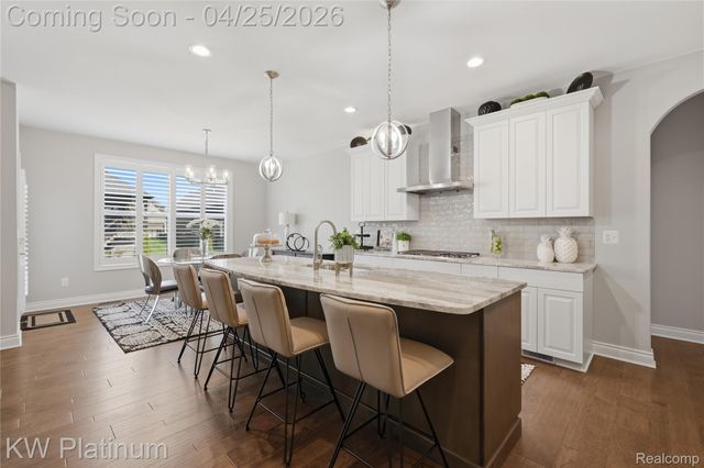 22003 Chaucer Court, Macomb Township, MI 48044