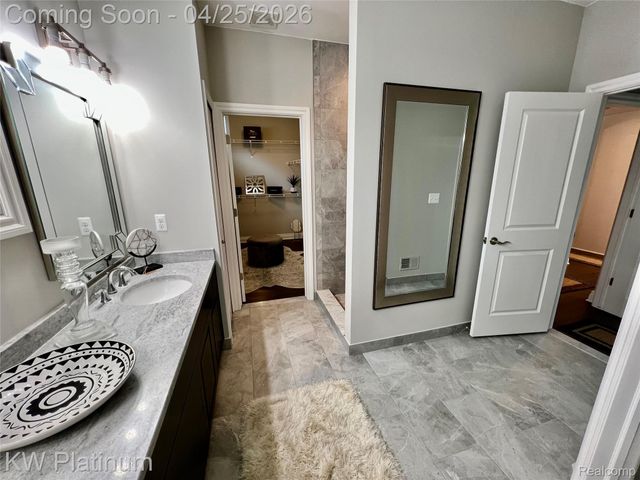 22003 Chaucer Court, Macomb Township, MI 48044