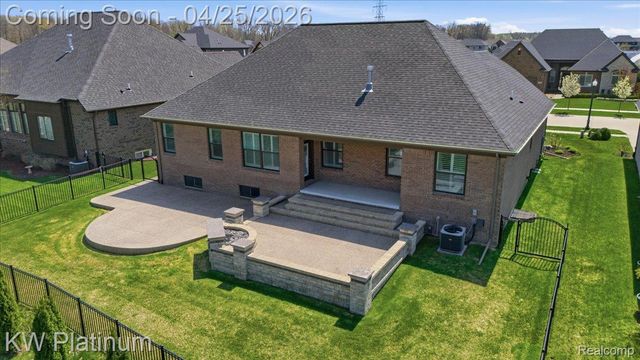 22003 Chaucer Court, Macomb Township, MI 48044