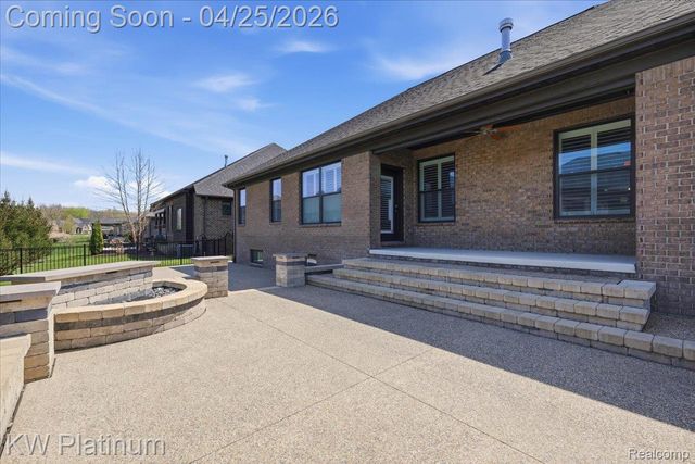 22003 Chaucer Court, Macomb Township, MI 48044