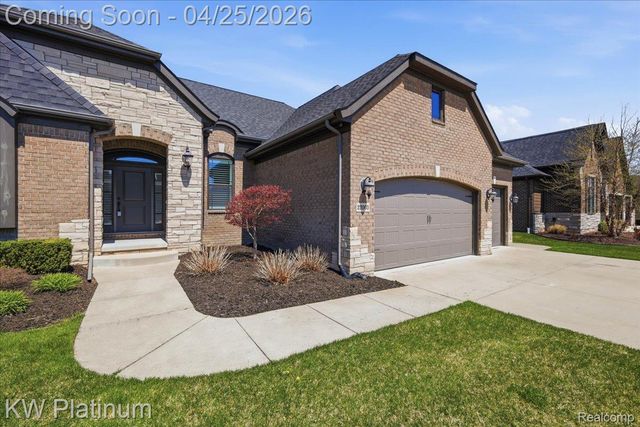 22003 Chaucer Court, Macomb Township, MI 48044