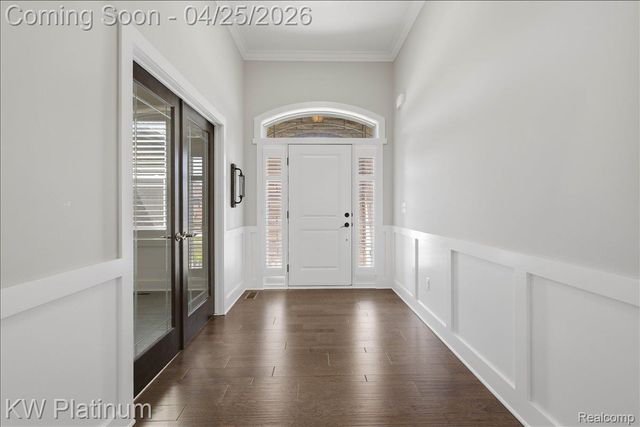 22003 Chaucer Court, Macomb Township, MI 48044