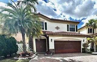 8818 W 33 Rd Avenue, Hialeah, FL 33018