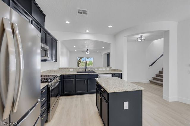 8948 Sandy Isle Court, Las Vegas, NV 89131