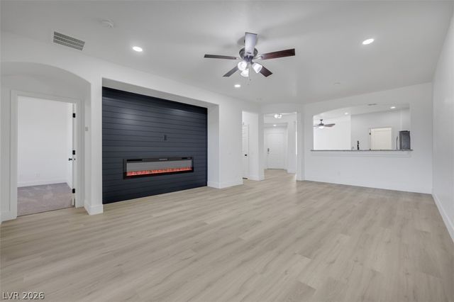 8948 Sandy Isle Court, Las Vegas, NV 89131