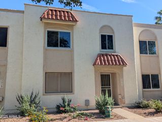 5922 N 83RD Street, Scottsdale, AZ 85250