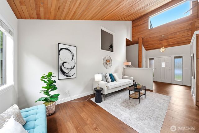 301 128TH Avenue NE, Bellevue, WA 98005