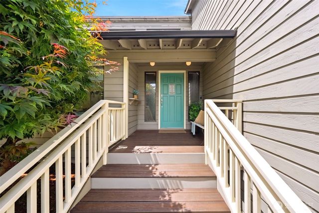301 128TH Avenue NE, Bellevue, WA 98005