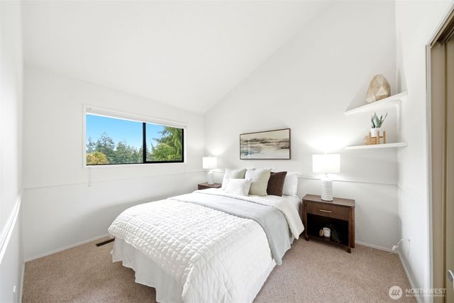 301 128TH Avenue NE, Bellevue, WA 98005