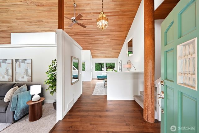 301 128TH Avenue NE, Bellevue, WA 98005