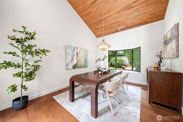 301 128TH Avenue NE, Bellevue, WA 98005