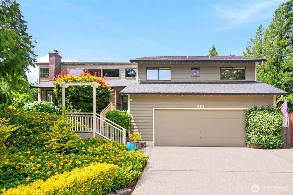 301 128TH Avenue NE, Bellevue, WA 98005