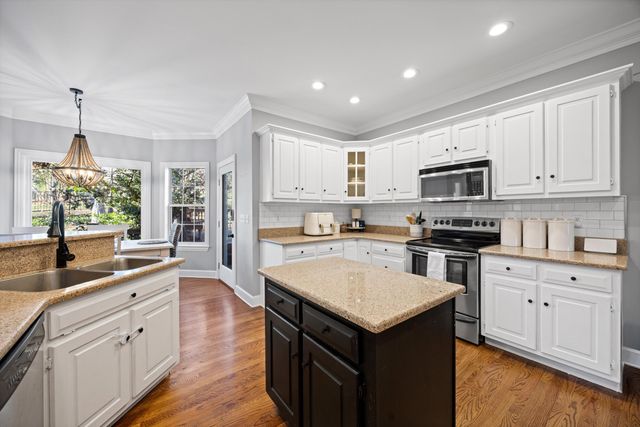 3305 Forest Shadows Drive, Chattanooga, TN 37421