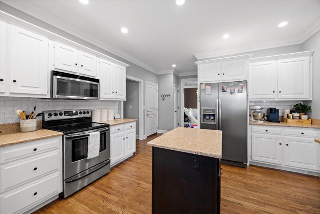 3305 Forest Shadows Drive, Chattanooga, TN 37421