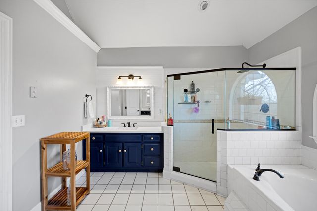 3305 Forest Shadows Drive, Chattanooga, TN 37421