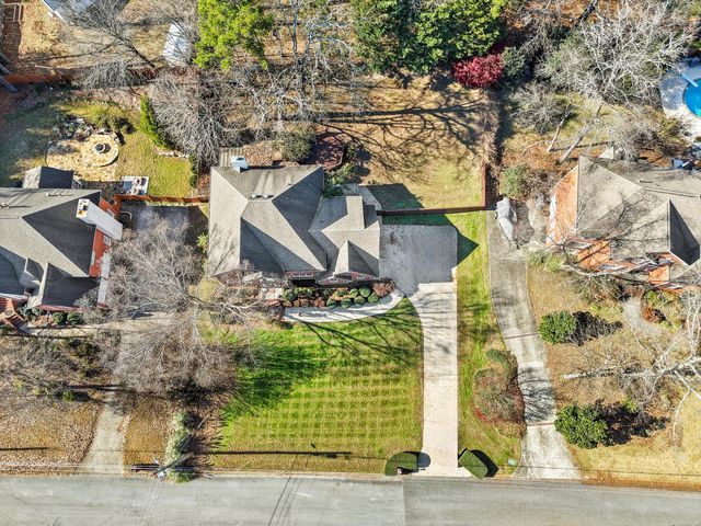 3305 Forest Shadows Drive, Chattanooga, TN 37421